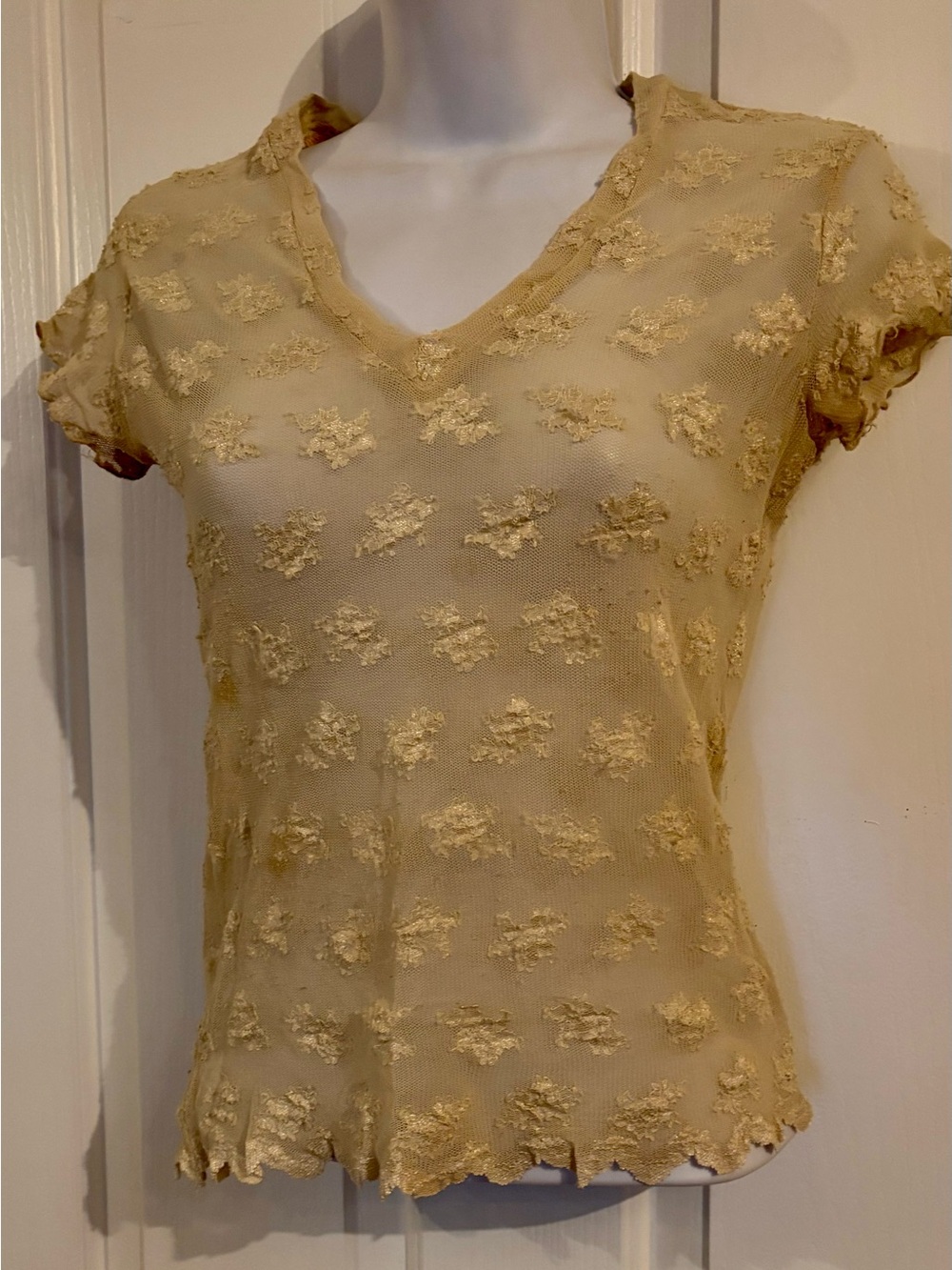 Women's Cream Textured V-Neck Short Sleeve Top